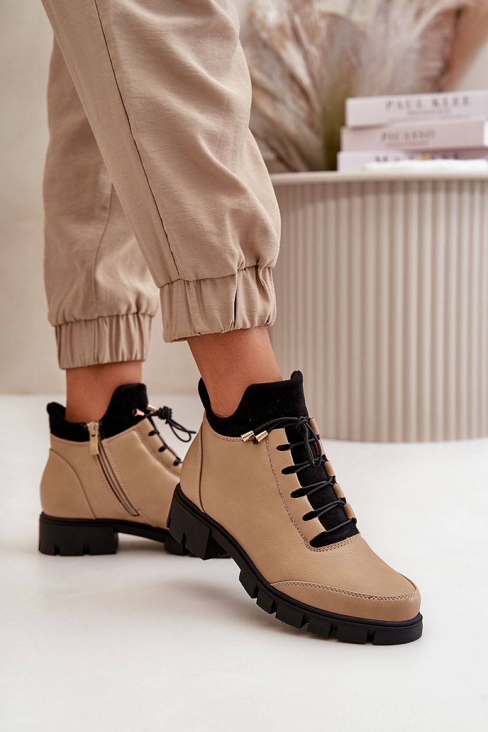  Boots model 199305 Step in style 