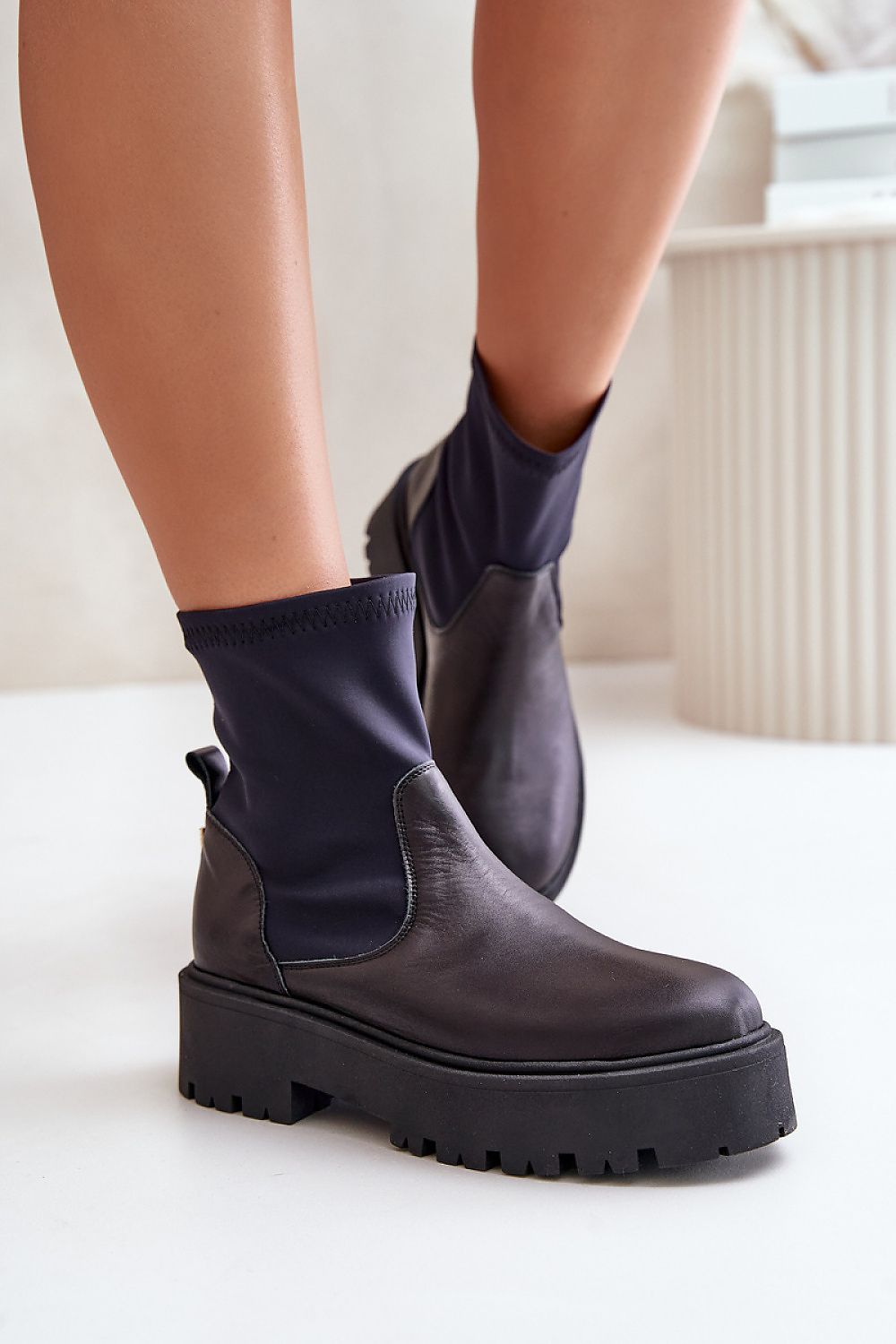  Boots model 201001 Step in style 