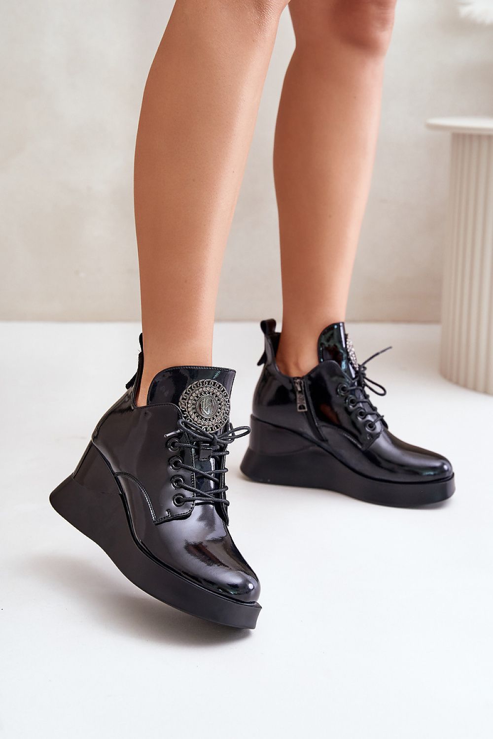  Buskin boots model 201010 Step in style 