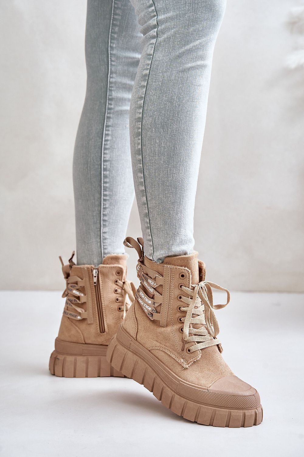 Boots model 201187 Step in style 