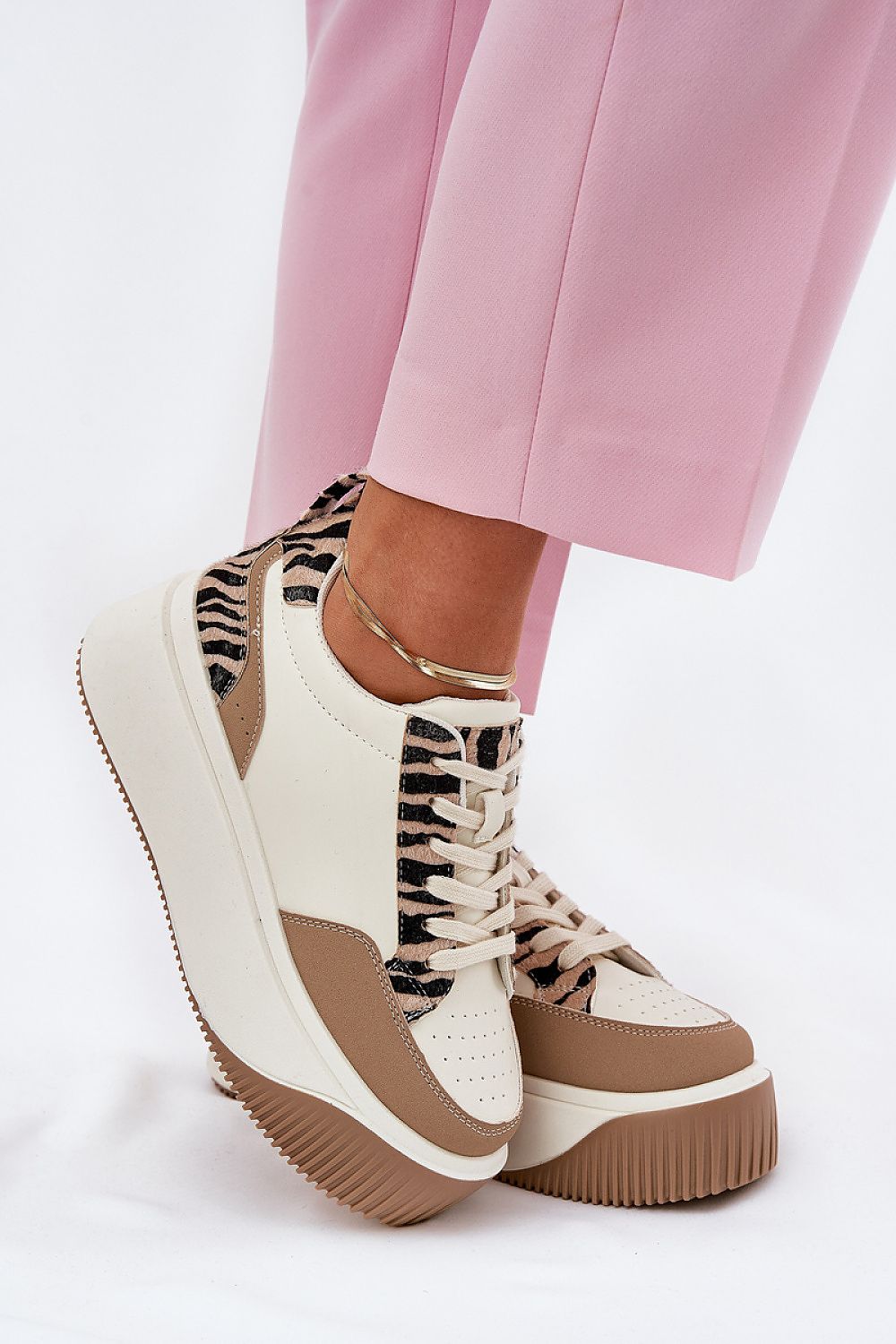  Sport Shoes model 209797 Step in style 