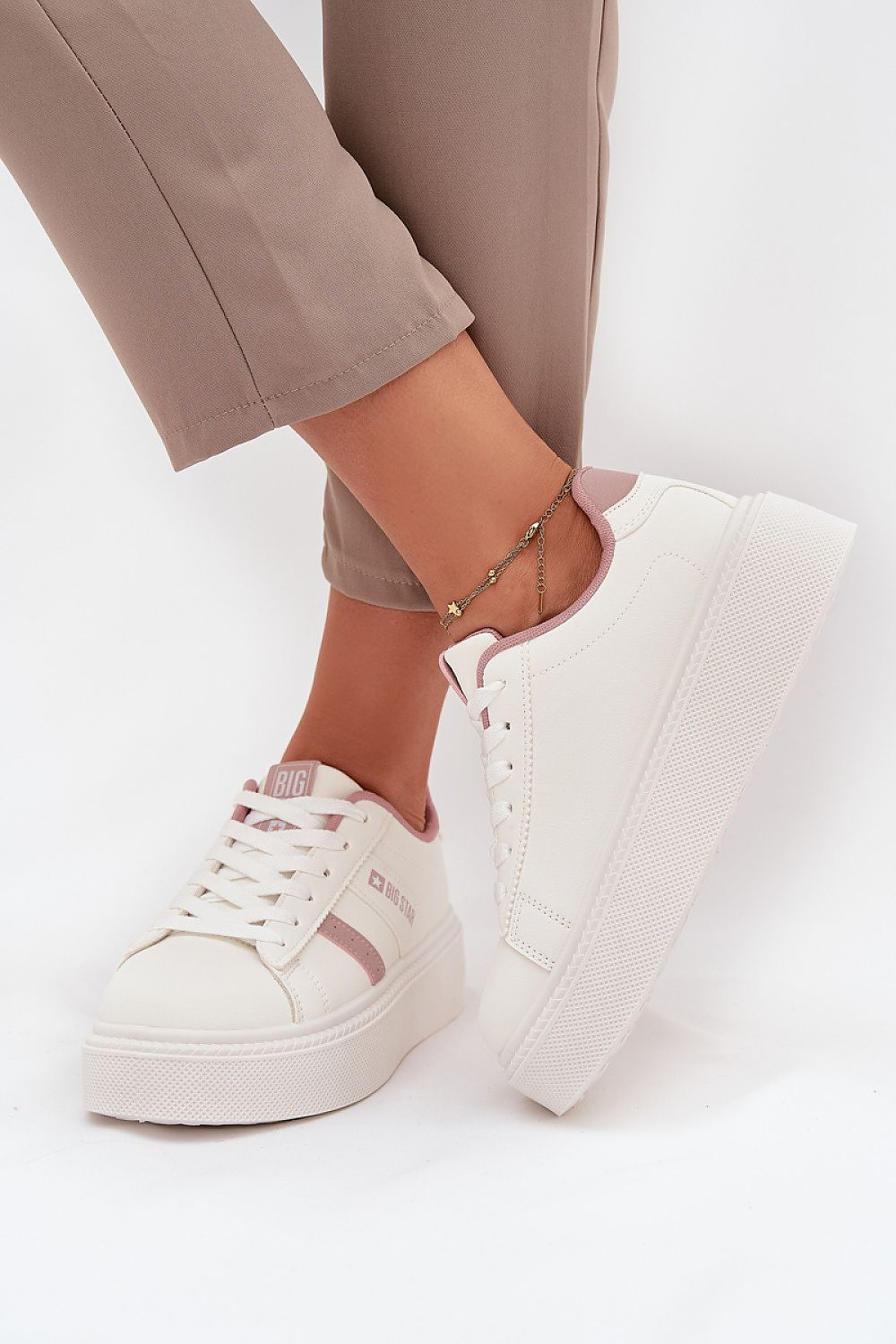  Sport Shoes model 216471 Step in style 
