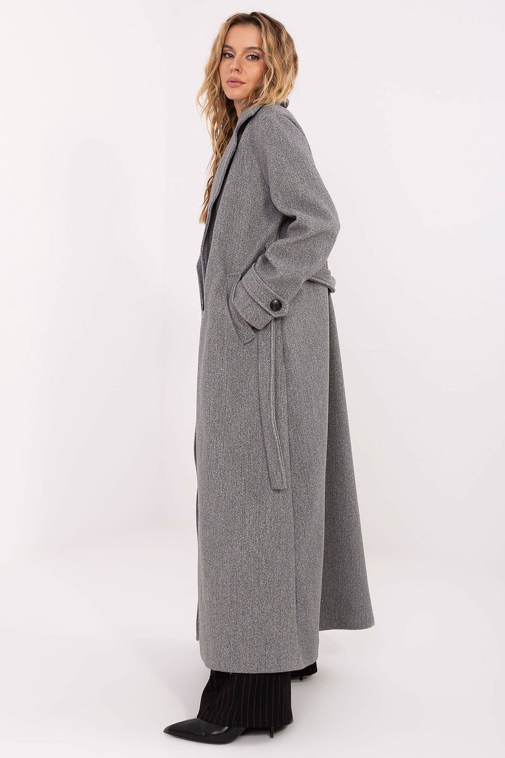  Coat model 220939 Factory Price 