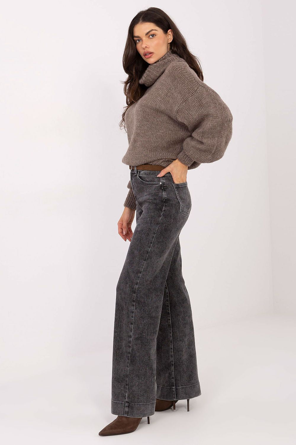  Jeans model 221962 Factory Price 